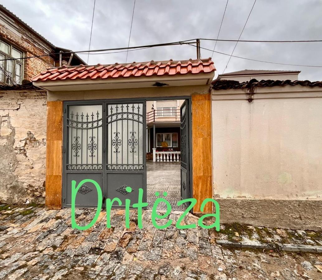 Hotel Driteza Korce Exterior foto